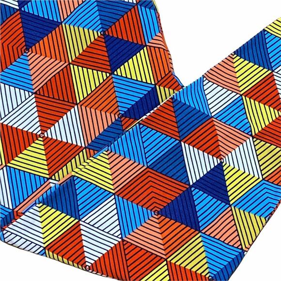 LulaRoe Tall & Curvy Multicolor Triangle Geometric Print Leggings - Picture 3 of 11